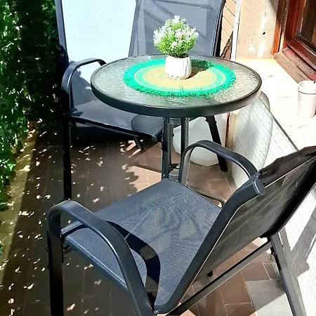 Raf Rhome Seaside - Center 200m To The Sea Апартаменты *