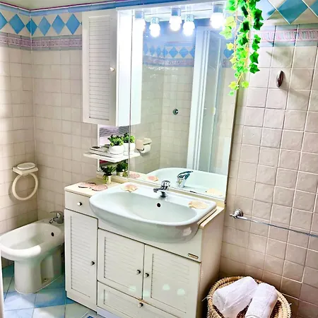 Raf Rhome Seaside - Center 200m To The Sea Апартаменты *